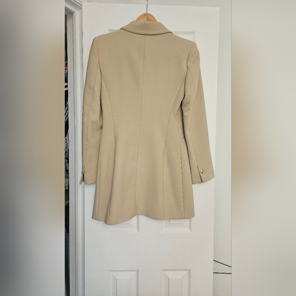 NEW Zara Jacket - Picture 2 of 2